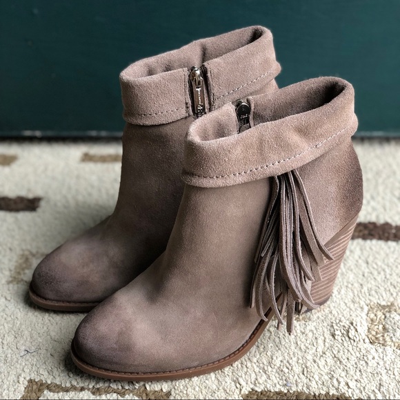 NWOT Jessica Simpson Suede Ankle Booties Size 8 - Picture 4 of 4